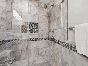 8413 Hollis Lane, Vienna VA 22182