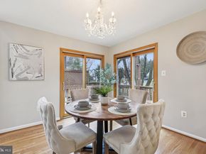 8413 Hollis Lane, Vienna VA 22182