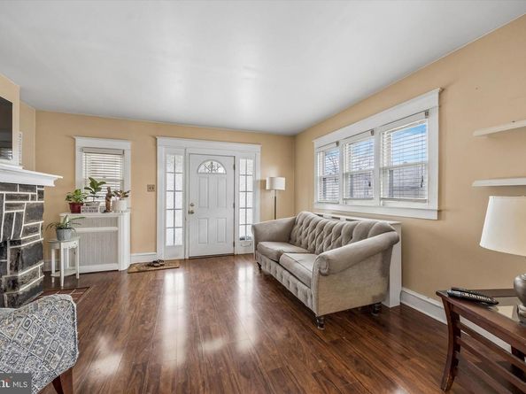 3232 Marshall Road, Drexel Hill PA 19026