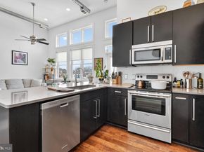 245 15TH Street SE 403, Washington DC 20003