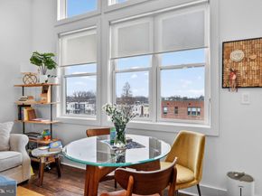 245 15TH Street SE 403, Washington DC 20003