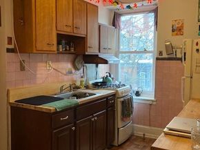 512 S 47TH, 3rd Floor Street, Philadelphia PA 19143