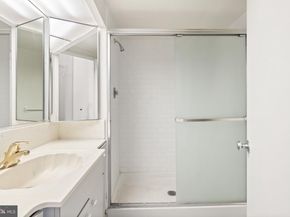 1326 Spruce Street 1901, Philadelphia PA 19107