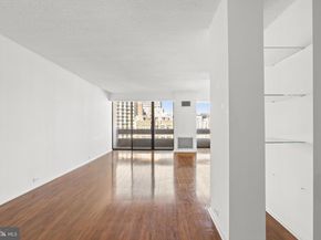 1326 Spruce Street 1901, Philadelphia PA 19107