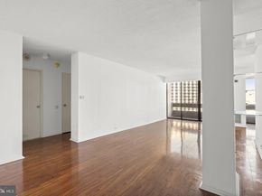 1326 Spruce Street 1901, Philadelphia PA 19107