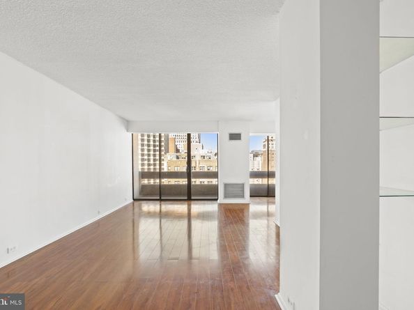 1326 Spruce Street 1901, Philadelphia PA 19107