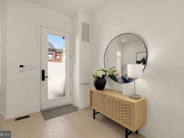 146 S Street NW A, Washington DC 20001