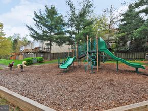 7756 New Providence Drive 16, Falls Church VA 22042