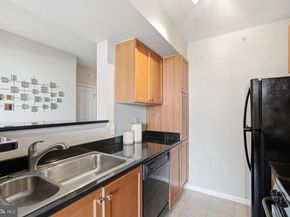 851 N Glebe Road 1812, Arlington VA 22203
