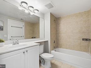 851 N Glebe Road 1812, Arlington VA 22203