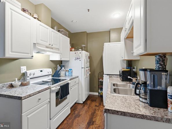 5911 Edsall Road 0G13, Alexandria VA 22304