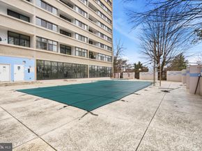 5911 Edsall Road 0G13, Alexandria VA 22304