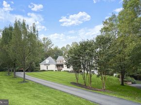 1404 Wynhurst Lane, Vienna VA 22182