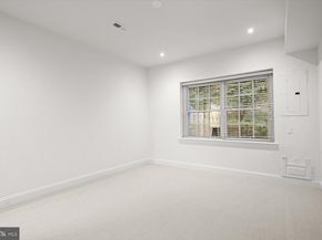 1404 Wynhurst Lane, Vienna VA 22182