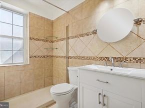 42 Conshohocken State Road 7B, Bala Cynwyd PA 19004