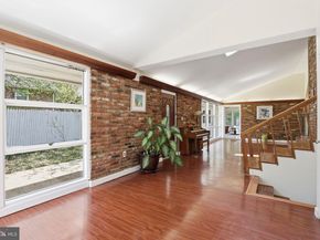 6811 Valley Brook Drive, Falls Church VA 22042