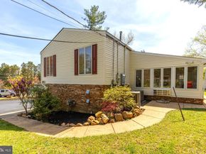 6811 Valley Brook Drive, Falls Church VA 22042