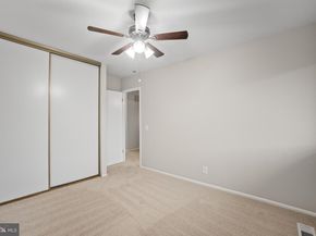 2704 Glengyle Drive 19, Vienna VA 22181