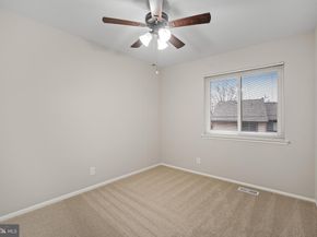 2704 Glengyle Drive 19, Vienna VA 22181