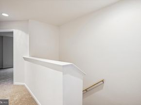 8856 Mansion View Court, Vienna VA 22182