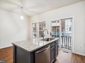 8856 Mansion View Court, Vienna VA 22182