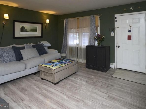 2113 Pennsylvania Avenue, Croydon PA 19021