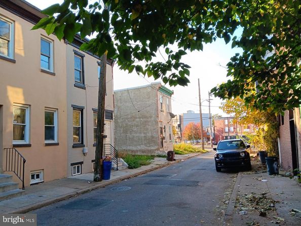 817 N Brooklyn Street, Philadelphia PA 19104