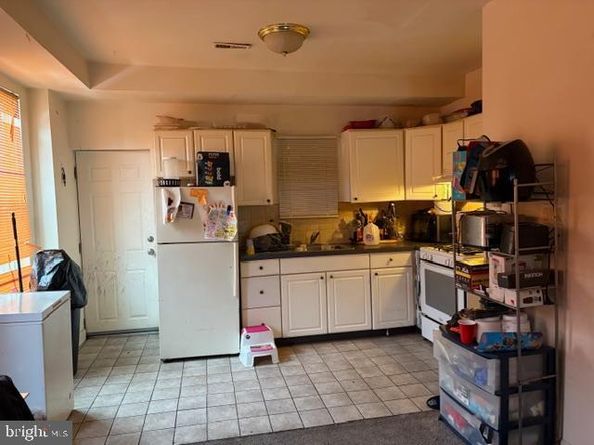 2501 S Gross Street, Philadelphia PA 19142