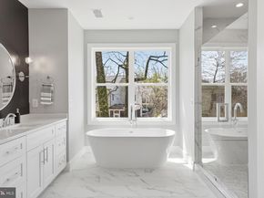 1203 Cottage Street SW, Vienna VA 22180