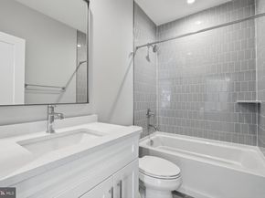 1203 Cottage Street SW, Vienna VA 22180