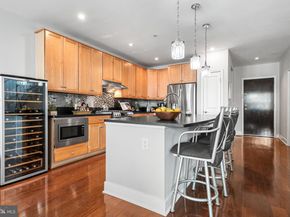 1418 N Rhodes Street B420, Arlington VA 22209