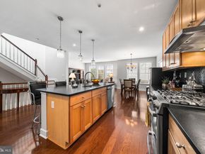 1418 N Rhodes Street B420, Arlington VA 22209