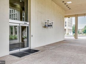 210 Locust Street 10FW, Philadelphia PA 19106