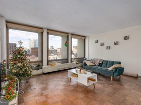 210 Locust Street 10FW, Philadelphia PA 19106