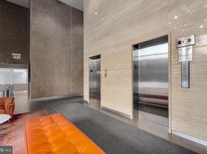 210 Locust Street 10FW, Philadelphia PA 19106