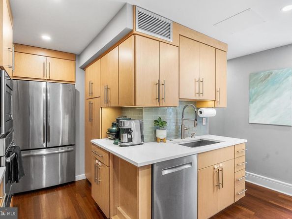 918 Spruce Street 2, Philadelphia PA 19107