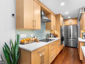 918 Spruce Street 2, Philadelphia PA 19107