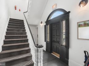 918 Spruce Street 2, Philadelphia PA 19107