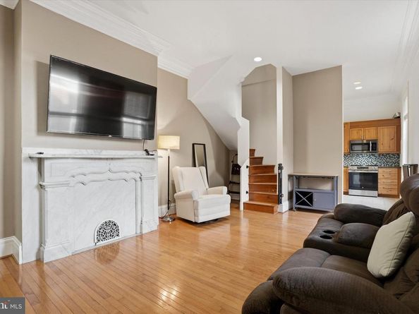 1713 Green Street 5, Philadelphia PA 19130