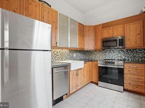 1713 Green Street 5, Philadelphia PA 19130