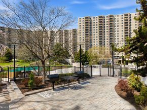 203 Yoakum Parkway 906, Alexandria VA 22304