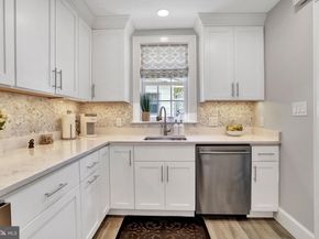 102 W Mason Avenue, Alexandria VA 22301