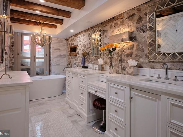 108 Beaumont Drive, Newtown PA 18940
