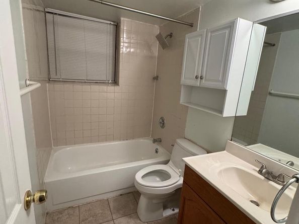 1415 Lombard Street, Philadelphia PA 19146