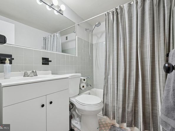 2101 Chestnut Street 1107, Philadelphia PA 19103