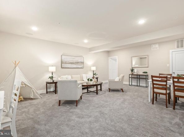 1334 S Quinn Street, Arlington VA 22204