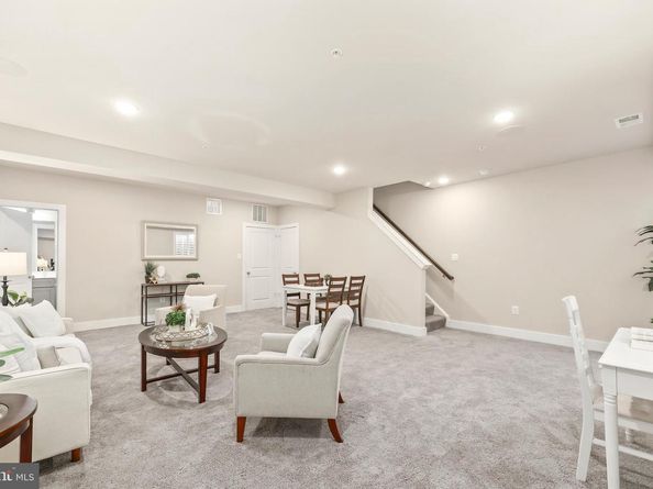 1334 S Quinn Street, Arlington VA 22204