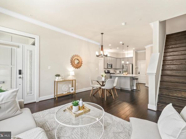 1334 S Quinn Street, Arlington VA 22204