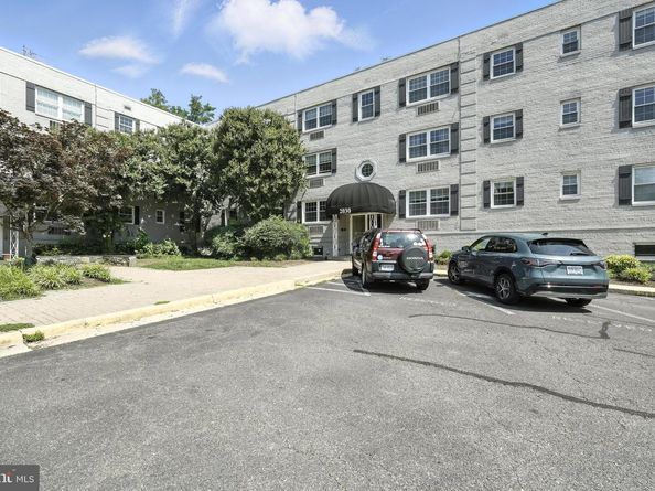 2030 N Vermont Street 304, Arlington VA 22207