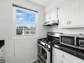2030 N Vermont Street 304, Arlington VA 22207